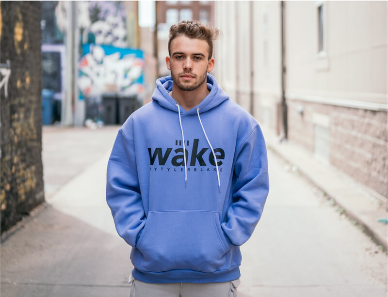Why Customized Pullovers and Hoodies Make the Ideal Gift