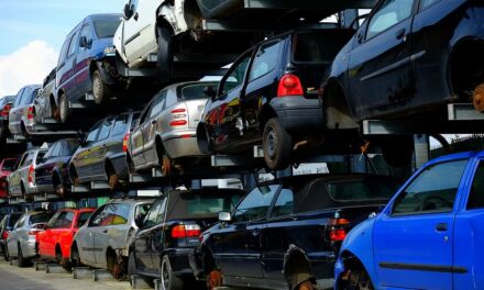 Best Junkyards in Rhode Island to Sell Your Old Car for Cash