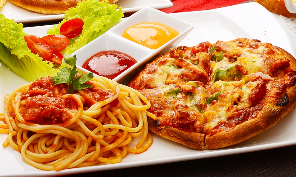 How To Survive The Italian Pizza Gulzar E Quaid
