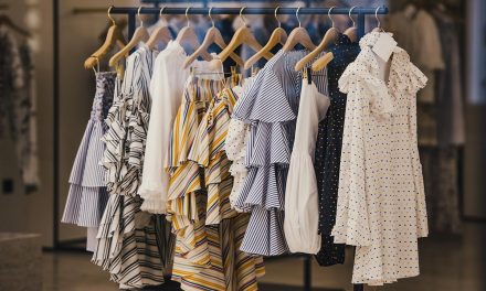 The Ultimate Guide to Setting up a Clothing Store in the UK